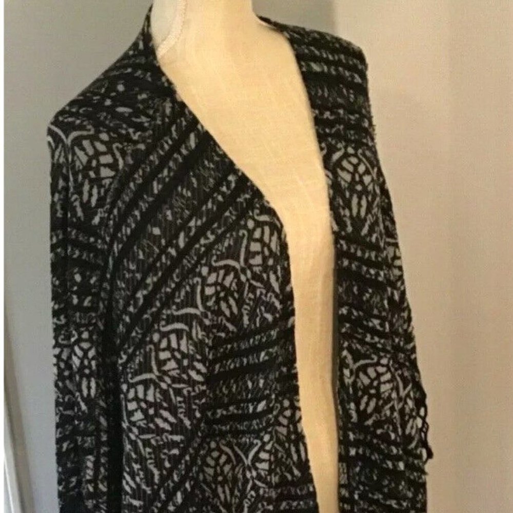 Free People Black and Silver Fringed Sleeve Kimono- Sz M/L Distressed Hem Accent